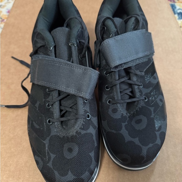 Adidas Powerlift Black Athletic Shoes - Picture 4 of 6